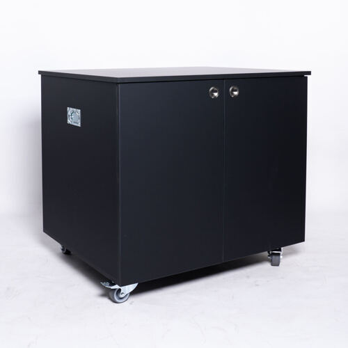 Massgeschneiderte Möbel für Kaffeemaschine Holz auf Rollen