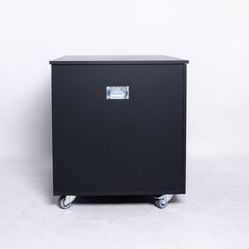 Massgeschneiderte Möbel für Kaffeemaschine Holz auf Rollen