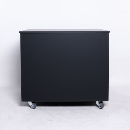 Massgeschneiderte Möbel für Kaffeemaschine Holz auf Rollen